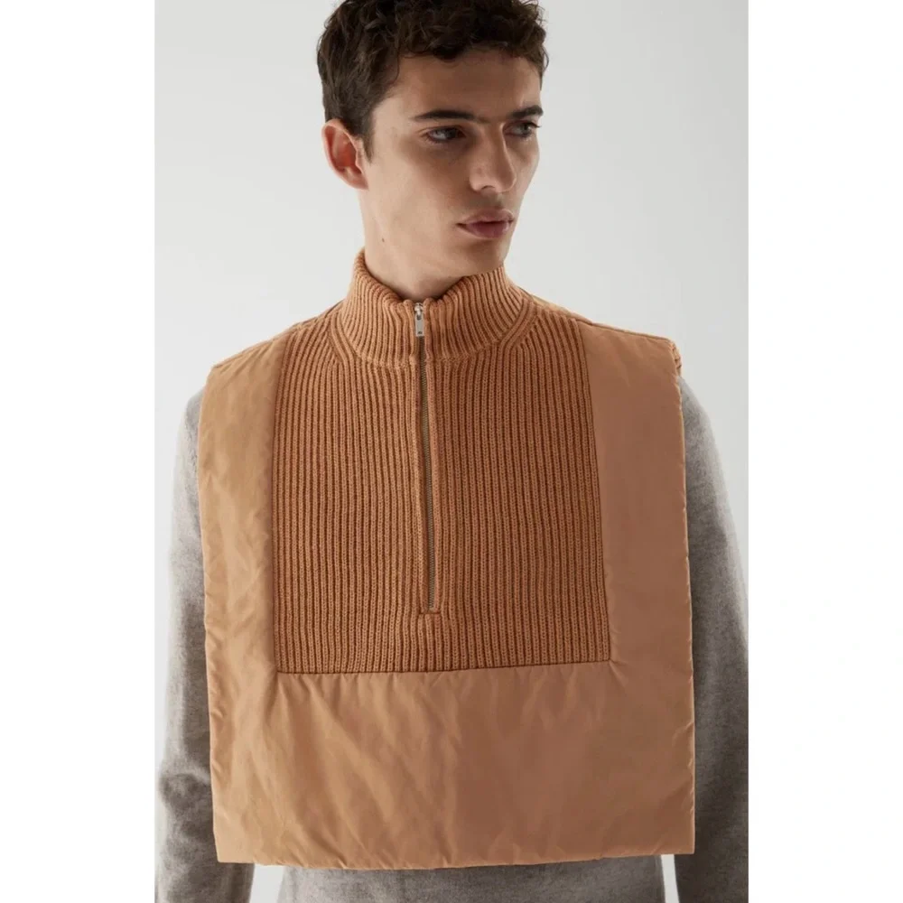 COS Men’s Merino Wool Blend Half Zip Tan Padded Bib One Size Preppy